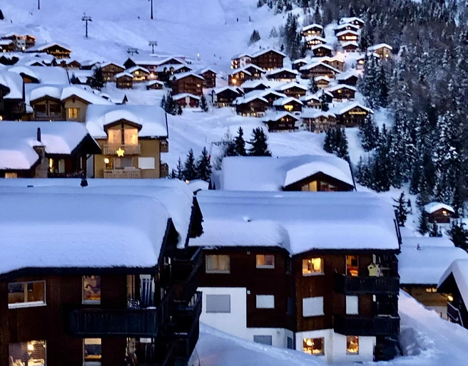 Blick auf Nobile von der Kappele Maria zum Schnee