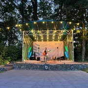 Garten-Freilichtbuehne-Gaestehaus Hooksiel.jpeg