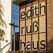 Edith-Russ-Haus für Medienkunst Fassade des Edith-Russ-Haus für Medienkunst