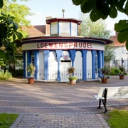 Brunnentempel im Kurpark am Löwensprudel