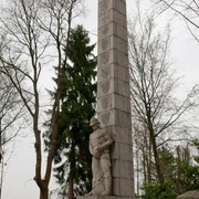 Landes Feuerwehr Ehrenmal 4