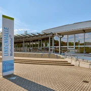 Lindenhalle-Aussen.jpg Lindenhalle von außen