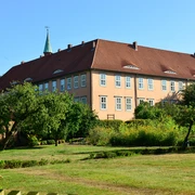 Außenansicht Kloster Isenhagen Außenansicht Kloster Isenhagen