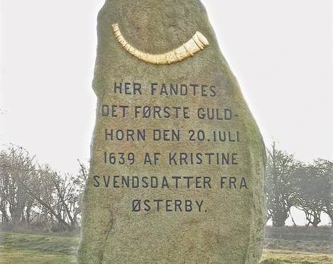 Mindesten i Gallehus.jpg