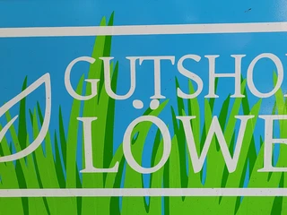 Gutshof Löwe 2.jpg