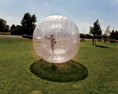 shutterstock_41744530_SWI-zorbing-gruener