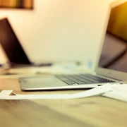 Stockbild-Dienstleister-Office.jpg