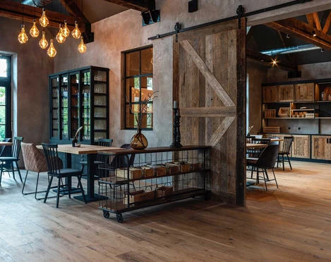 RIVER LOFT Hotel Restaurant