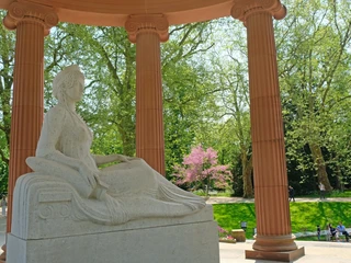 Elisabethenbrunnen im Kurpark Bad Homburg Elisabethenbrunnen im Kurpark Bad Homburg