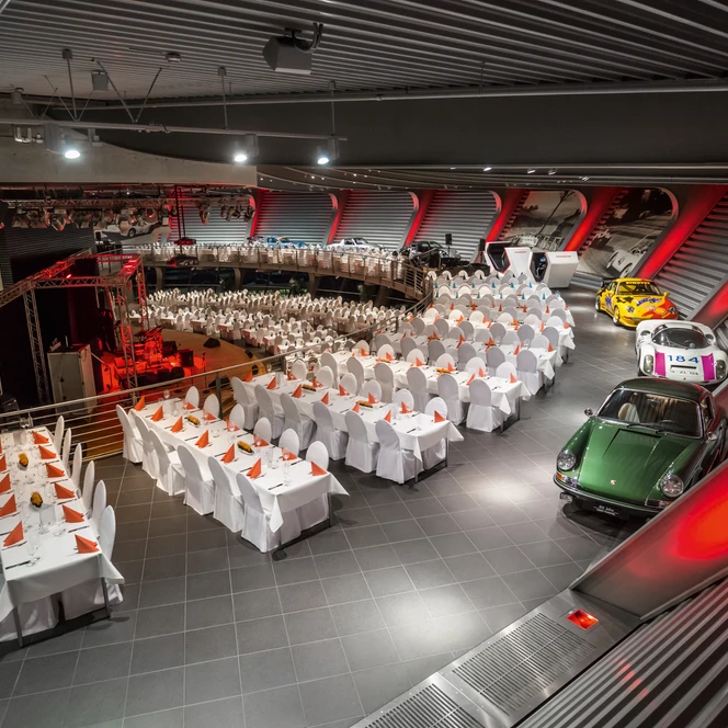 Porsche Experience Center: Eventlocation mit Fahrzeuggalerie für Ihre Tagung & Konferenz in Leipzig