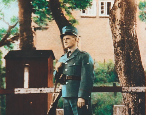 De danske grænsegendarmers blå uniform.jpg