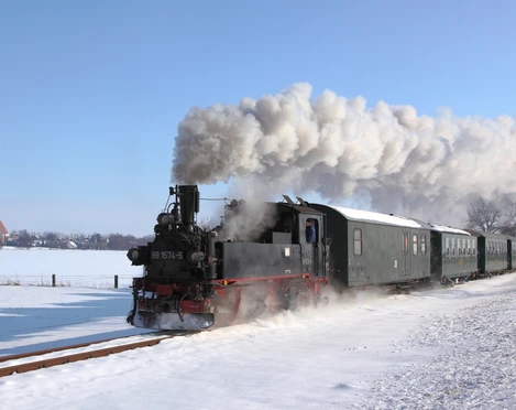 1 Titel V2 - Döllnitzbahn (Foto Sven Geist)_klein.jpg