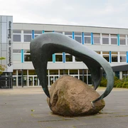 Die_Kralle_Peine (1).jpg