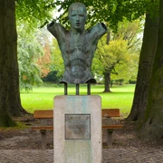 Torso_Stadtpark_Peine_1.jpg