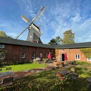 Café Seefelder Mühle Außenbereich - Presse.png