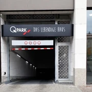 Q-Park Leipzig - Das Lebendige Haus  Einfahrt in die Tiefgarage des Q-Parks Das Lebendige Haus Leipzig