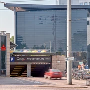 Q-Park Leipzig - Augustusplatz  Ein- und Ausfahrt des Q-Parks Augustusplatz in Leipzig