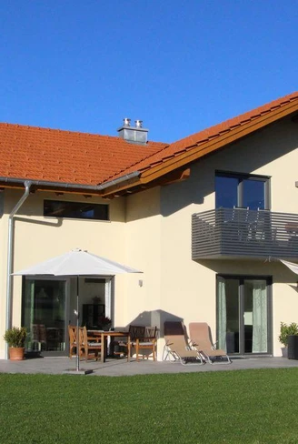 fa3028fa-f78b-47eb-a3a7-b1afe2d8c987.c10