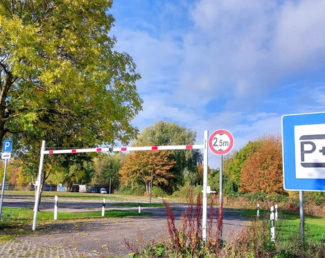 P+R Schwarze Kuppe