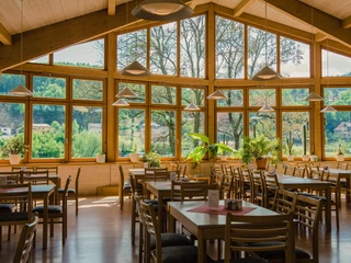 Restaurant mit Blick zur Elbe