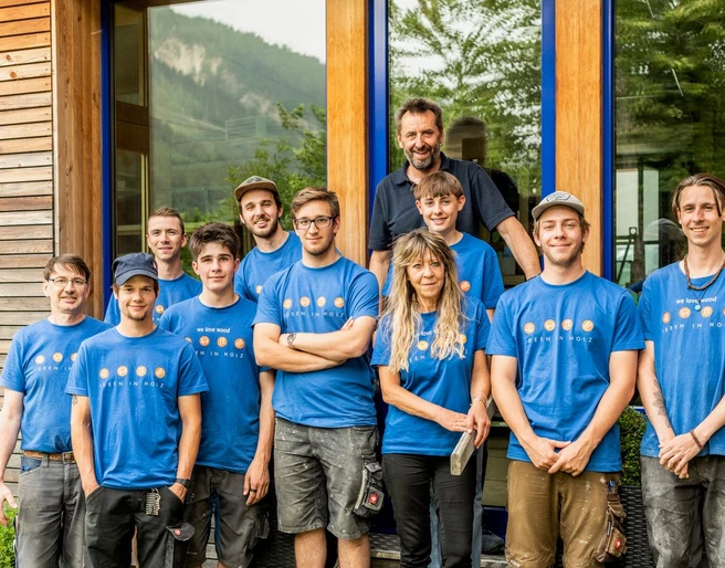 Schreinerei Perren_team.jpg