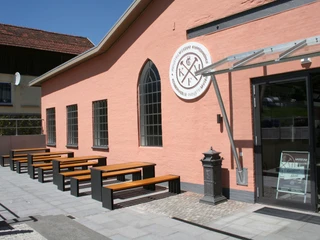 Eingang und Picknick