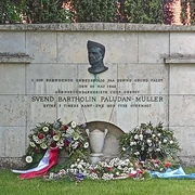 Mindemur-for-Paludan-Müller-i-Gråsten