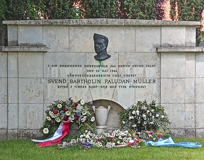 Mindemur-for-Paludan-Müller-i-Gråsten