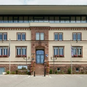 Rathaus_neu_front_magnific_WEB