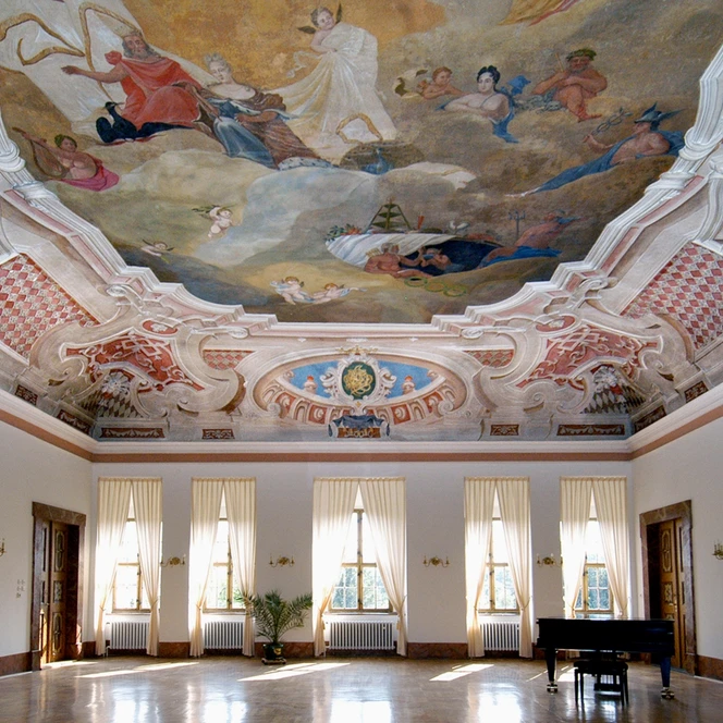 Festsaal im Jagdhaus Kössern