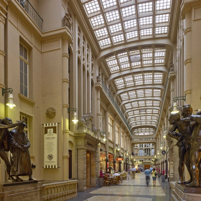 Fauststatuen in der Mädler Passage - Kultur in Leipzig