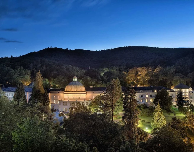Außenansicht Maritim Hotel Bad Wildungen.jpg