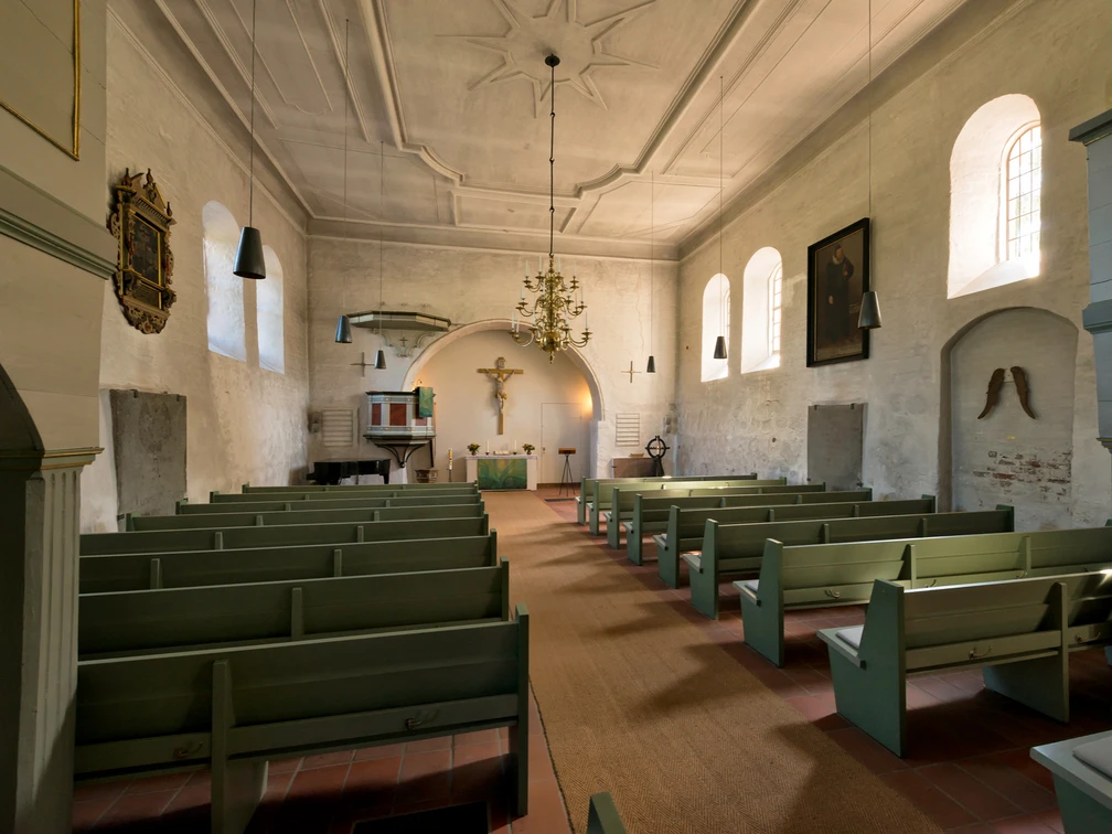 St Georgsberg innen.jpg