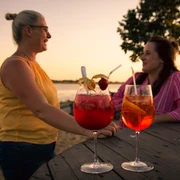 Beachlounge Geesthacht am Abend mit Elbblick