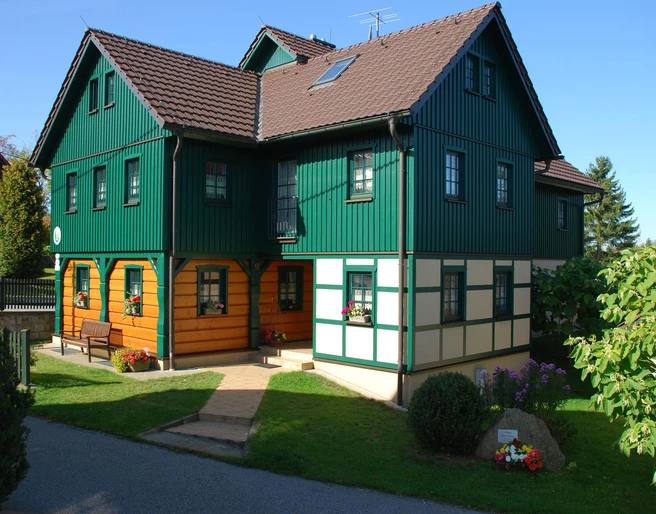 Herzlich willkommen im Landhaus "Zum Flößer"