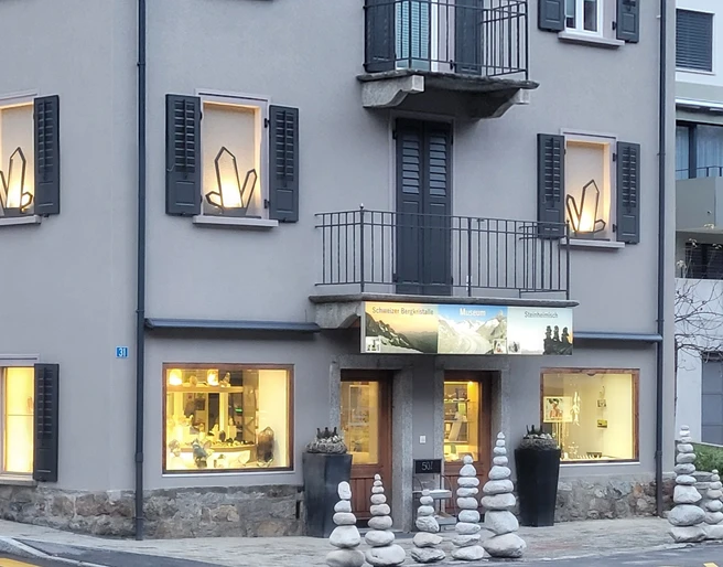 Kristall Mineralien Museum