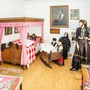 Trachtenzimmer.jpg