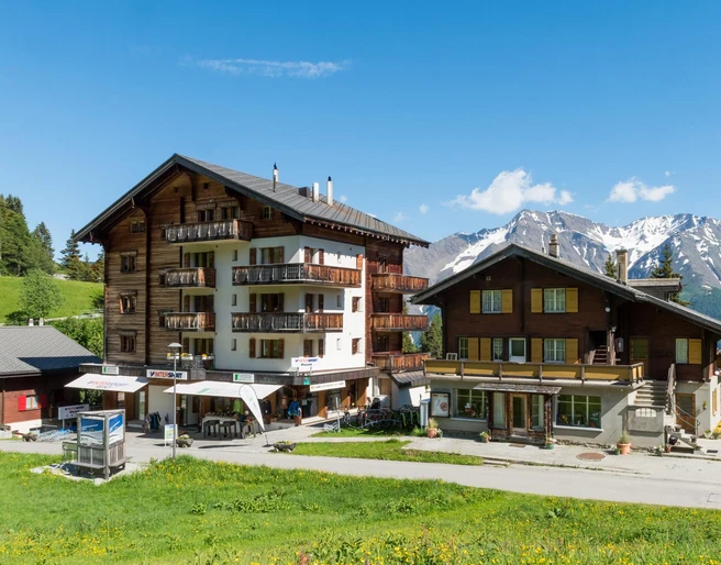 Haus Sportina & Bürcher Sommer