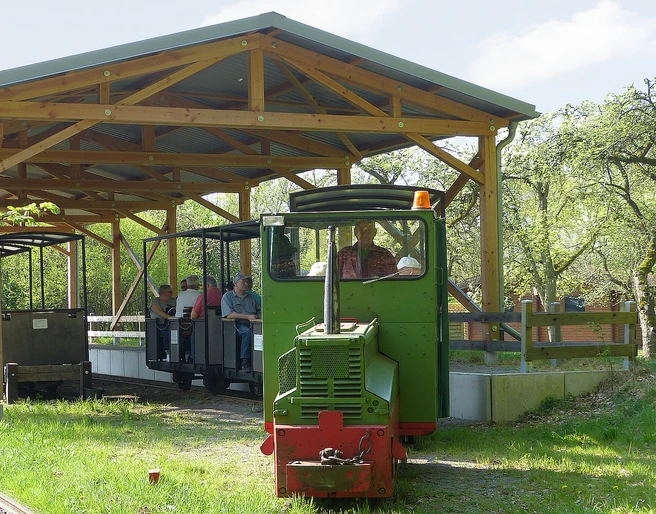 Moorbahn im Bahnhof Moorbahn im Bahnhof