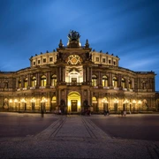 Semperoper blaue Stunde S.Rose.jpg
