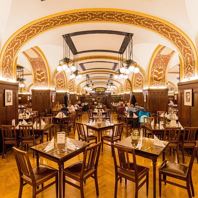 Restaurant Auerbachs Keller: Großer Keller für Ihre Tagung & Konferenz in Leipzig