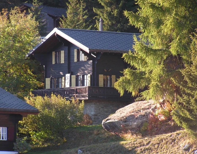 Chalet choucas Ansicht Süd im Herbst