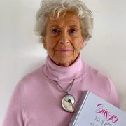 Portrait Christine Meier @ Christine Meier.jpg