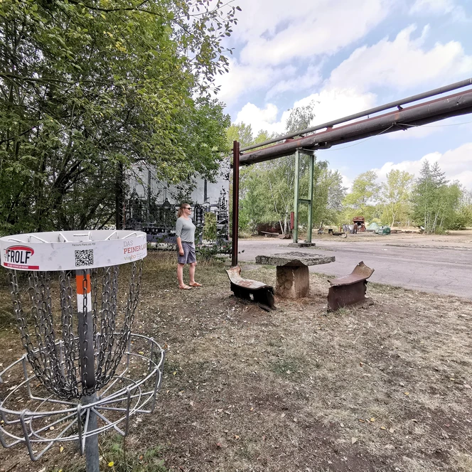 ilseder-huette-disc-golf-huettengelaende-beate-ziehres-zeitorte.jpg