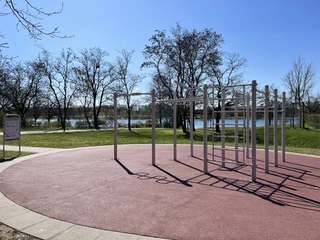 Outdoor-Fitnessgeräte am Allersee