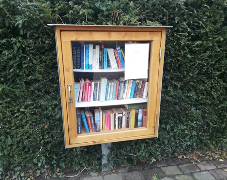 Bücherschrank Bülkau