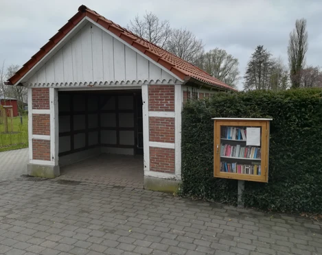 Bücherschrank Bülkau