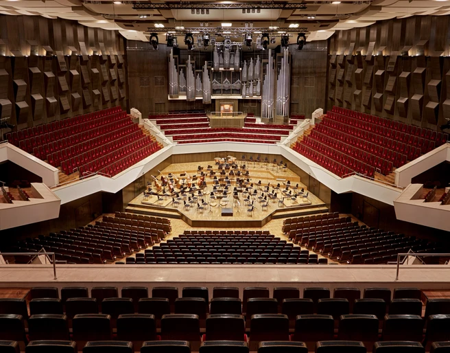 Große Halle der Eventlocation Gewandhaus zu Leipzig | Leipzig Convention Bureau  Große Halle der Eventlocation Gewandhaus zu Leipzig – präsentiert vom Leipzig Convention BureauGreat hall at the Gewandhaus zu Leipzig event venue – presented by the Leipzig Convention Bureau