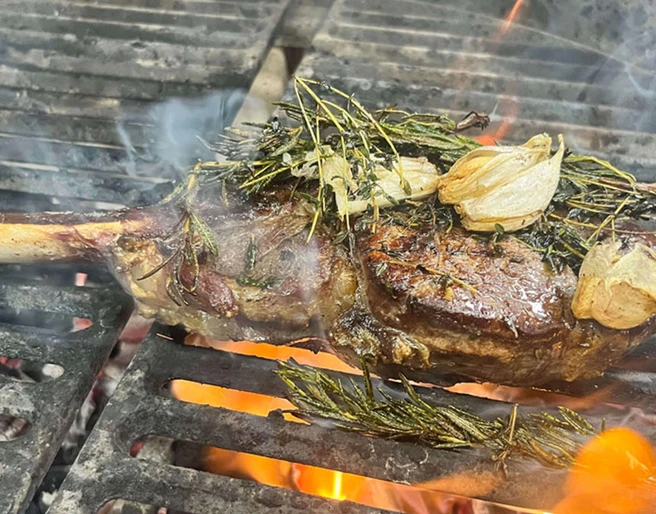 des-alpes-fleisch-grill.jpg