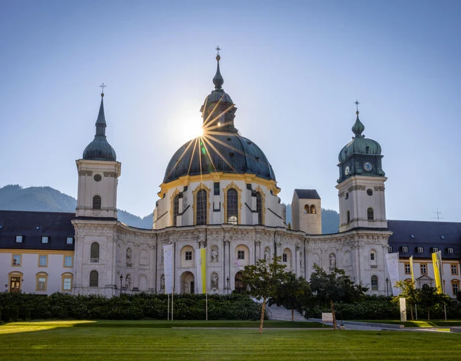 Kloster_Ettal001 (c)Ammergauer Alpen Foto Julian Leitenstorfer-2.jpg